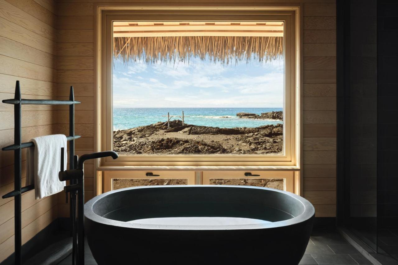Kona Village A Rosewood Resort Kukio Bagian luar foto